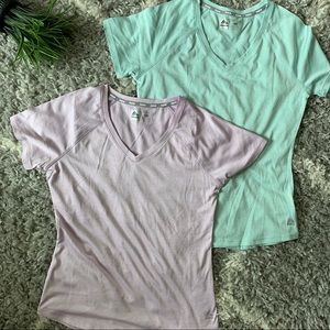 NWOT 2pack Rbx women’s gym tee’s size small
